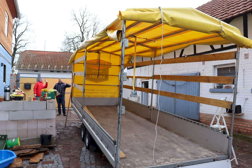 Wagenbau 09.02.2024 – Karnevalclub Reseda 1967 eV 41