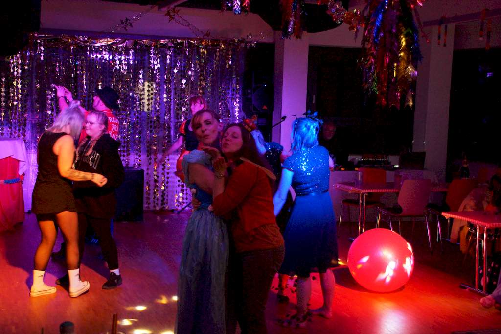 Weiberfasching 08.02.2024 – Karnevalclub Reseda 1967 eV 45 von 46